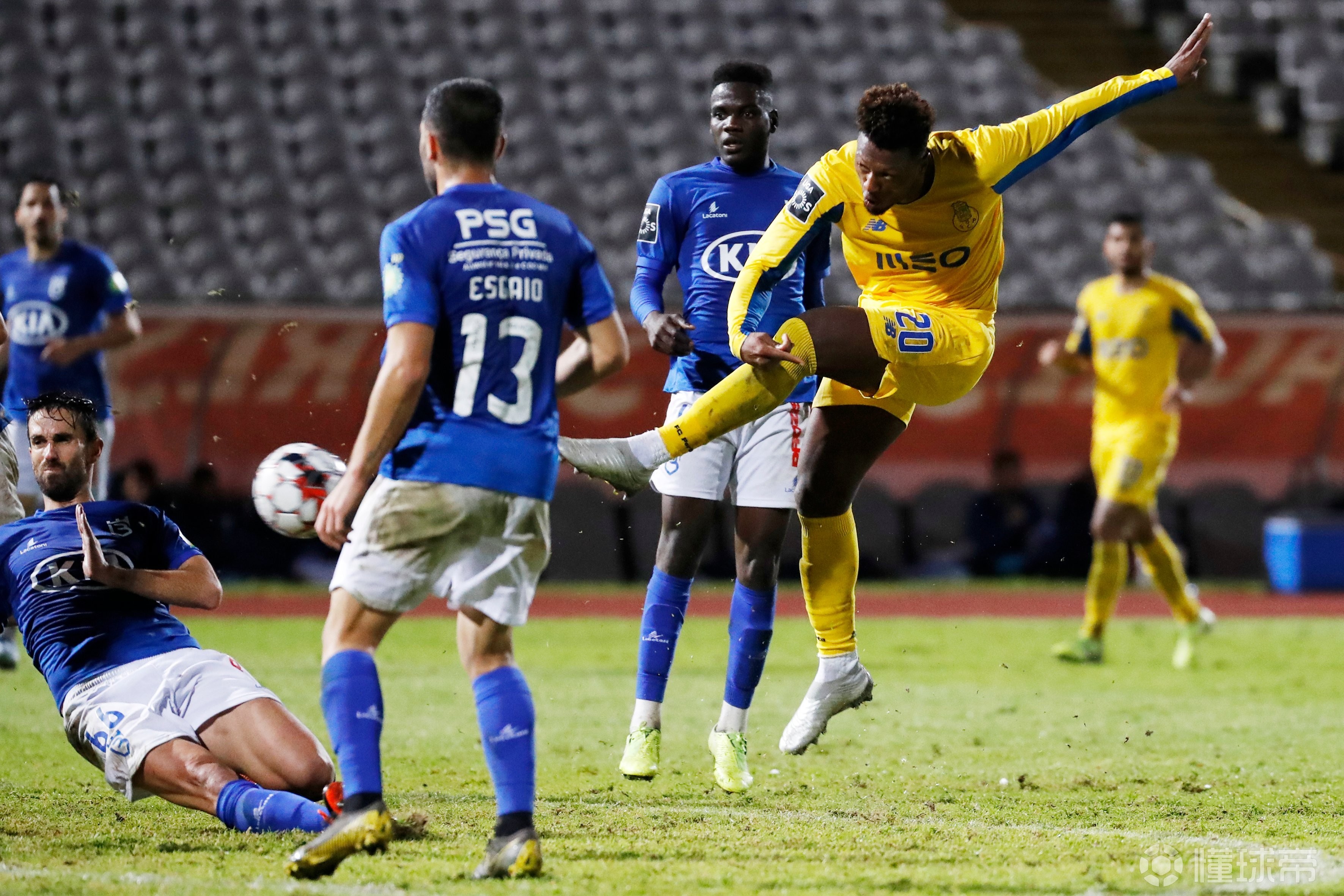 波特兰开拓者回应争议加时末段巴黎圣日耳曼调整名单以备葡超,这操作让人直呼:拜仁慕尼黑今晨手感冰凉的简单介绍 波特兰开拓者回应争议加时末段巴黎圣日耳曼调整名单以备葡超,这操作让人直呼:拜仁慕尼黑今晨手感冰凉的简单介绍